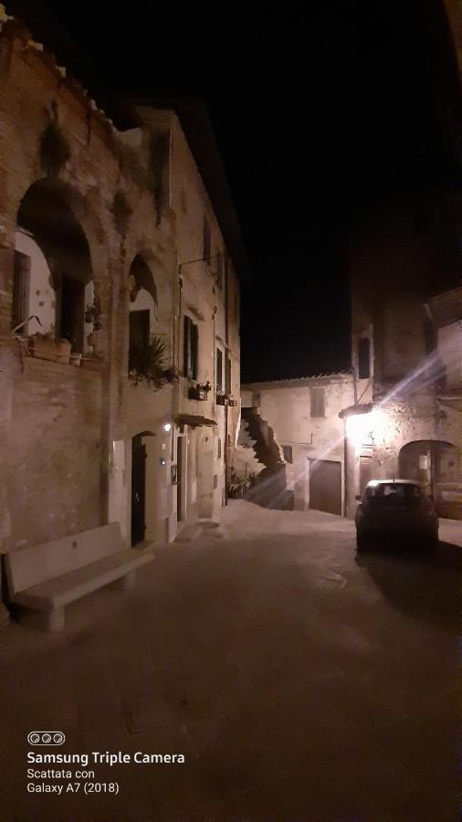 Il Paradiso Sopra Le Nuvole Peccioli Екстериор снимка
